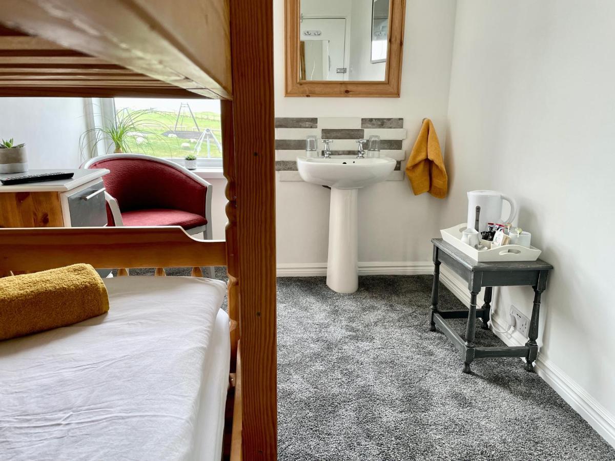 Breakers Guest House New Quay Εξωτερικό φωτογραφία